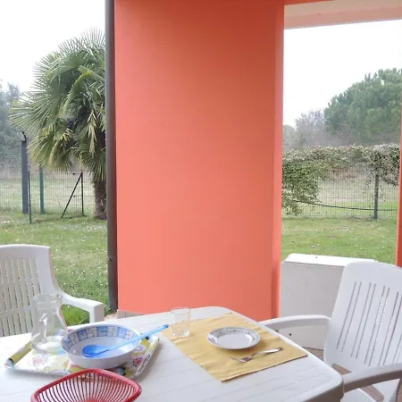 Adorable With Swimming Pool Apartment *