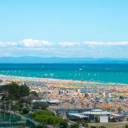 Adorable With Swimming Pool Apartment Bibione