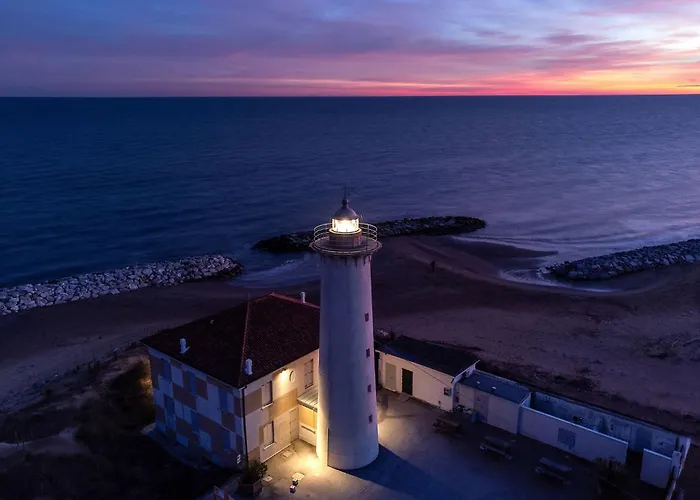 Adorable With Swimming Pool *