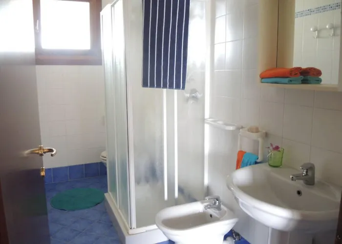 Adorable With Swimming Pool Apartament