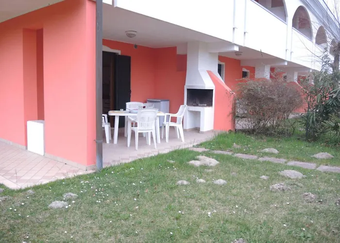 Adorable With Swimming Pool *